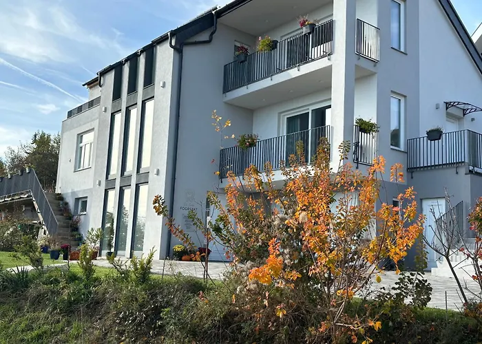 Old Hill Residence Csopak